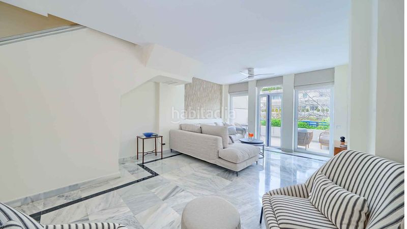 Foto b659d359-3d9f-43db-b7f4-3b58827595f1. Apartament amb aparcament piscina a Playa de la Fontanilla Marbella