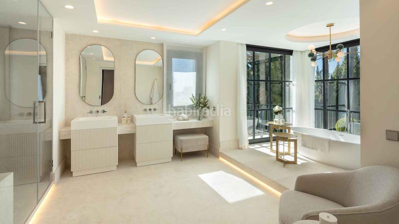 Foto 0ab52a95-9a8a-41ea-a6d3-8423ce6301da. Casa amb aparcament piscina a Sierra Blanca Marbella