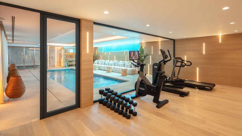 Foto 22321ff6-d241-4927-a527-d76ace887011. Casa amb aparcament piscina a Sierra Blanca Marbella