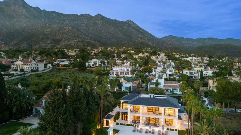 Foto 35301a8a-45ec-4471-a050-5fb94943f284. Casa amb aparcament piscina a Sierra Blanca Marbella