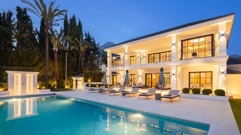 Foto b374cf32-421e-42e0-a356-1fa369e0903b. Casa amb aparcament piscina a Sierra Blanca Marbella