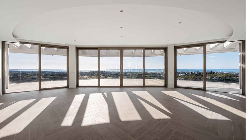 Foto 8f67fbe9-74ca-4065-bc83-8a71b9000ca0. Àtic amb calefacció aparcament piscina a La Quinta Benahavís