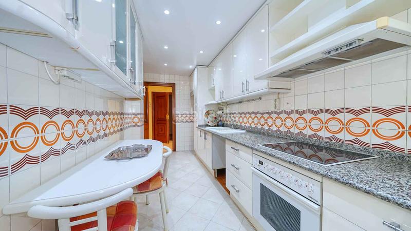 Foto 78c6ad82-2020-42af-bad9-5a1a94582164. Piccolo appartamento con parcheggio piscina in Ricardo Soriano Marbella