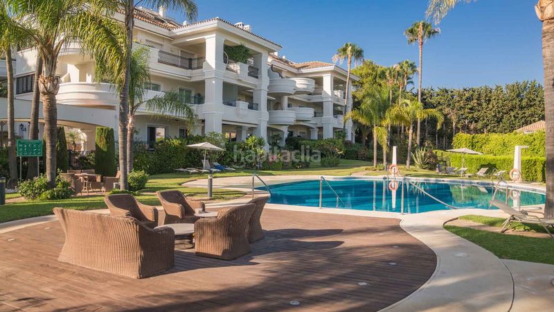 Foto 1c44b1eb-845f-4b67-aa52-8ec018d231dc. Planta baixa amb aparcament piscina a Sierra Blanca Marbella