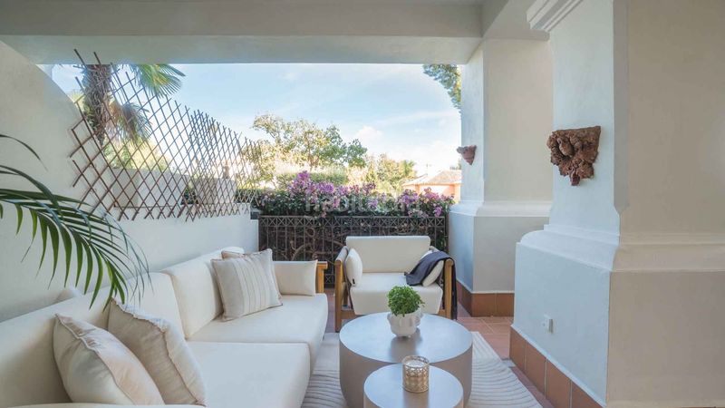 Foto 4a7ad307-9ed2-48dc-8ee3-b685842c1363. Planta baixa amb aparcament piscina a Sierra Blanca Marbella