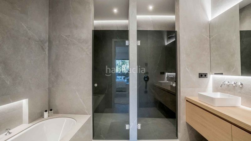 Foto bae45b09-b728-4f16-a98c-12a4ca67fd95. Planta baixa amb aparcament piscina a Sierra Blanca Marbella