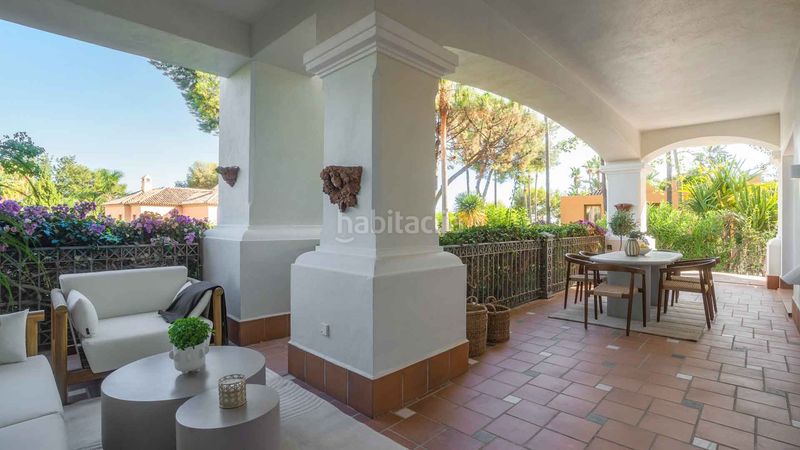 Foto e2a4bbf5-001f-499b-8f01-87f46d2f348e. Planta baixa amb aparcament piscina a Sierra Blanca Marbella