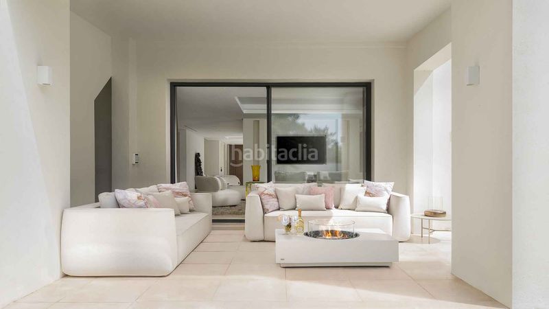 Foto 046b4bac-f4fa-49cb-92c1-9809a5e72e8d. Casa amb aparcament piscina a Marbesa Marbella
