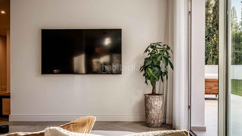 Foto 0779a505-8833-44a2-a85f-6cd1163ff6b0. Piano terra con parcheggio piscina in lomas de Marbella club Marbella