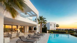 Casa en Los Naranjos. Villa en urbanizacin los olivos con vistas panormicas en venta