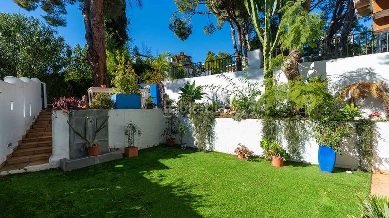 Foto 11470344-1e5a-46ed-93cb-2f86e4e721bd. Casa a schiera con piscina in Sierra Blanca Marbella