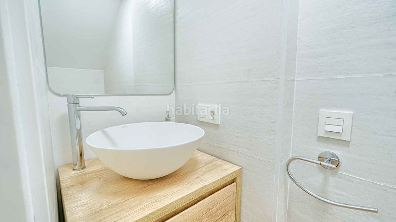 Foto 650c9186-fd26-408e-aa97-937afea3ea90. Planta baixa a ramon gomez de la serna 23 a Playa de la Fontanilla Marbella