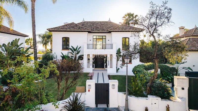 Foto 0762d3b5-71d9-452c-8d11-95f368860a25. House with parking pool in Los Naranjos Marbella