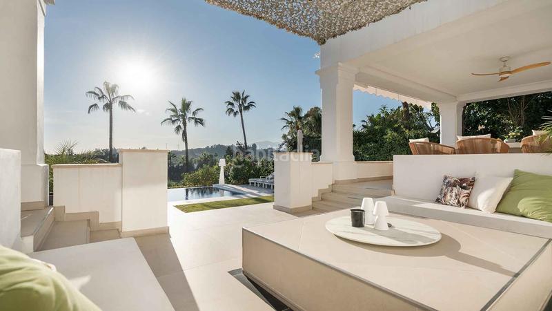 Foto 16216b54-8de0-4f50-af82-9b1228c9f000. House with parking pool in Los Naranjos Marbella