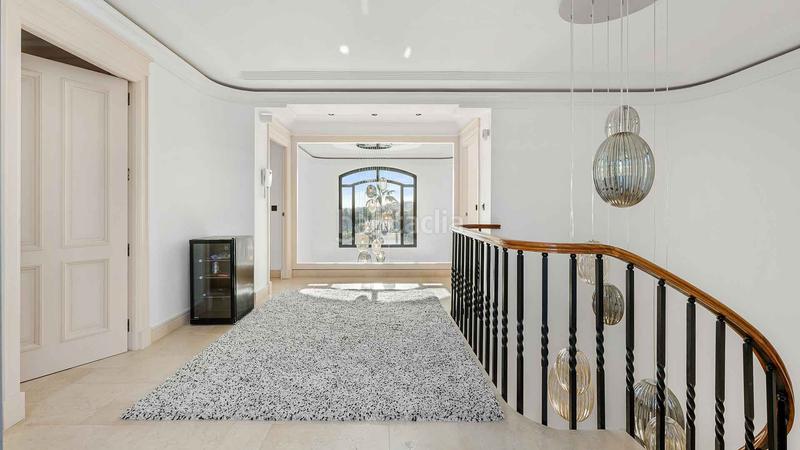 Foto 38dba4c3-0618-4ce6-b35c-aec0a726b2da. House with parking pool in Los Naranjos Marbella