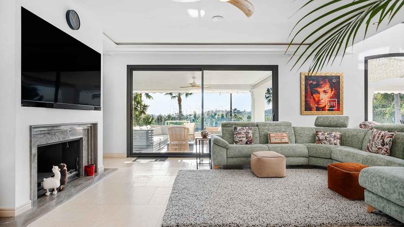 Foto 4dada41e-5b84-4767-9d8c-e3fdf89941ee. House with parking pool in Los Naranjos Marbella