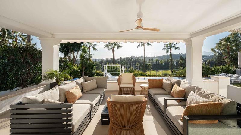 Foto 515414e1-c892-4385-9579-8e0109ca2a82. House with parking pool in Los Naranjos Marbella