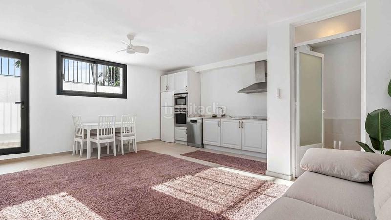 Foto 9c69e7ad-8661-4445-b13c-602b587d0575. House with parking pool in Los Naranjos Marbella