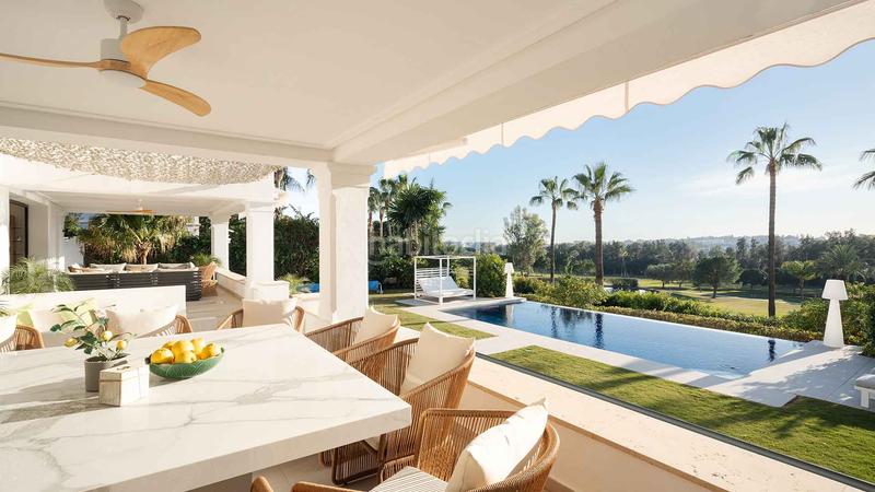 Foto cfe23ca7-8d1b-4751-b63c-023fa0c58e7b. House with parking pool in Los Naranjos Marbella