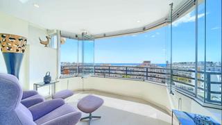 Attique à Playa Bajadilla - Puertos. Ático reformado con vistas al mar en marbella centro