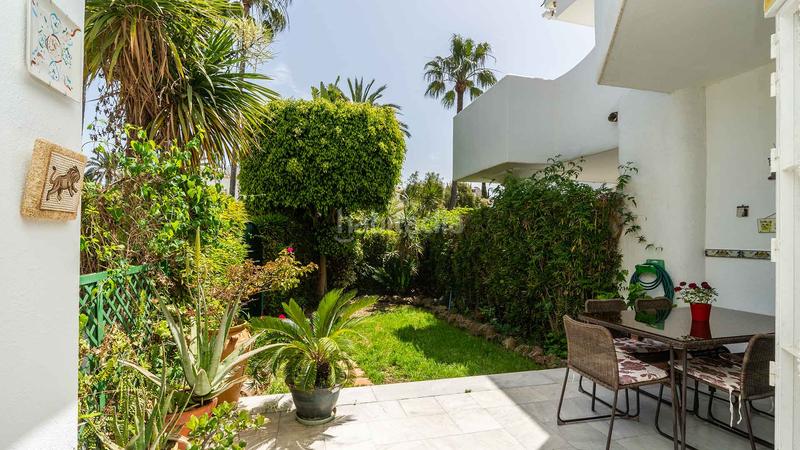 Foto 604f6f14-86ac-4c61-8863-f230f0d8f209. Casa a schiera con parcheggio piscina in Puente Romano Marbella