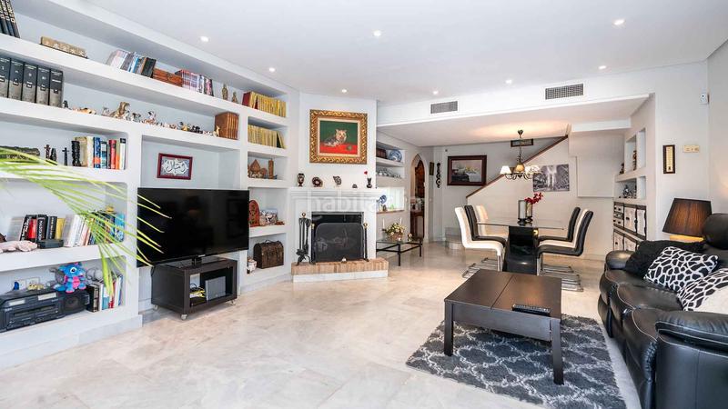 Foto 994be72a-5dae-4c90-ac07-196bd833ba4c. Casa a schiera con parcheggio piscina in Puente Romano Marbella