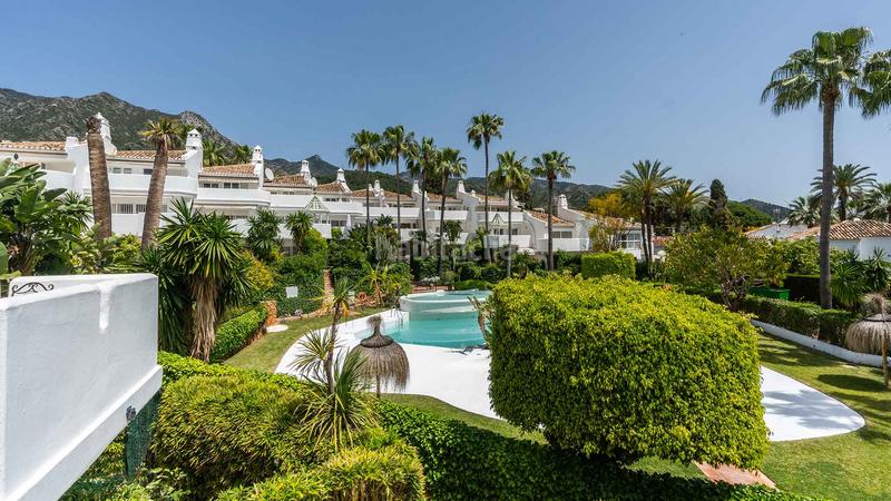 Foto 9e5d21d3-7004-49c4-9dea-1f1245144bae. Casa a schiera con parcheggio piscina in Puente Romano Marbella