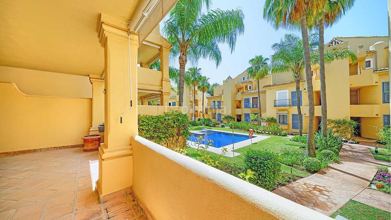Foto 1b1a56d2-03ae-49e2-b027-7b90af70cc4b. Apartamento  en urbanización single homes en la milla de oro en venta en Marbella