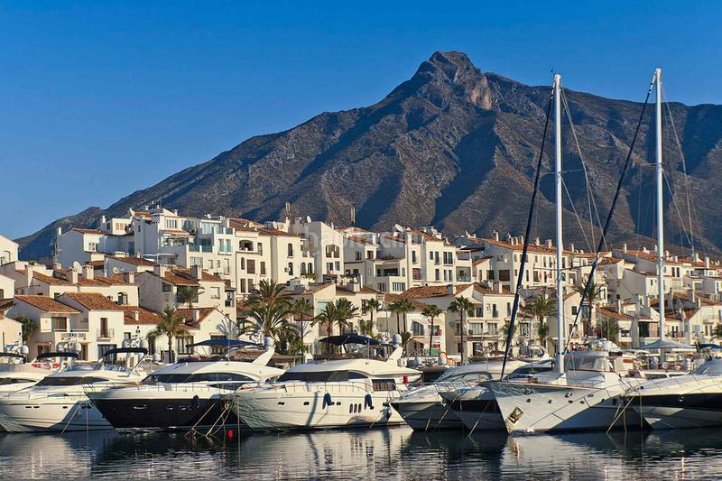 Foto f9d9587c-2b70-43a0-95ae-f90eaeaed31b. Apartamento  en urbanización single homes en la milla de oro en venta en Marbella