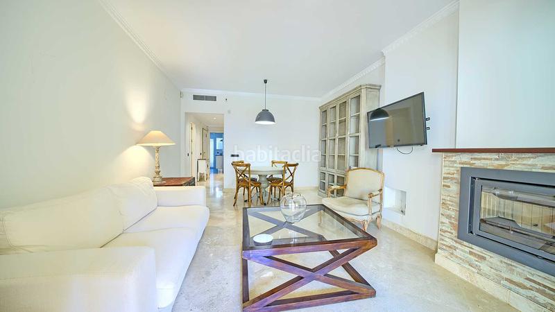 Foto fb6d3e35-de6c-40ad-a3c1-04d324075209. Apartamento  en urbanización single homes en la milla de oro en venta en Marbella