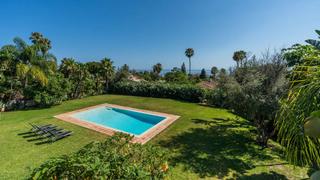 Maison à Playa Bajadilla - Puertos. Villa muy cerca de marbella centro con vistas panorámicas al mar
