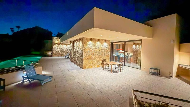 Foto 7a7567b8-5cac-4752-8122-b260b874b827. Casa villa en Elviria con vistas panorámicas al mar en venta en Marbella