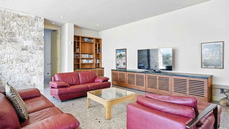 Foto 962c6ce2-e922-4b26-bc4d-4b5583b200cc. Casa villa en Elviria con vistas panorámicas al mar en venta en Marbella