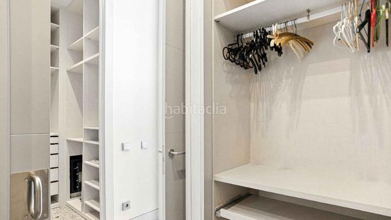 Foto ab4ba7d6-0027-4cc1-b609-c22195490f1d. Casa villa en Elviria con vistas panorámicas al mar en venta en Marbella