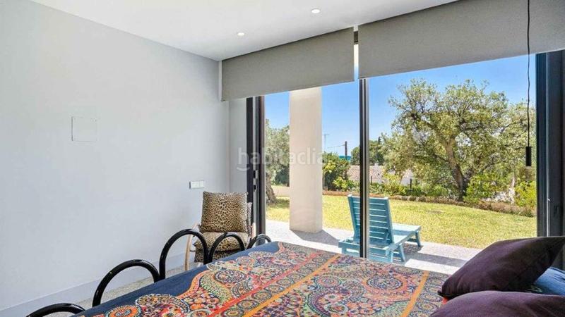 Foto cc750532-0e99-4c4f-a682-3cfd60bb7517. Casa villa en Elviria con vistas panorámicas al mar en venta en Marbella
