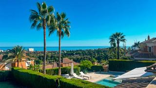 Maison jumelée à Santa Clara. Villa pareada en urbanización santa clara golf con vistas al mar