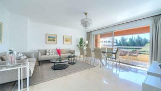 Apartamento en Playa Bajadilla - Puertos. Apartamento en lado playa en marbella centro a la venta