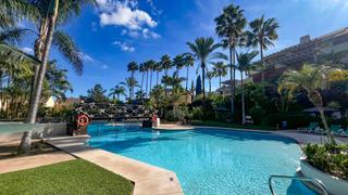 Appartement à Río Real. Apartamento en urbanización golf gardens en venta