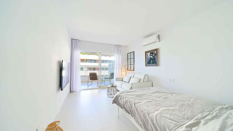 Foto 647fd3f1-9d4a-474d-a203-c180f3396d6a. Estudi amb aparcament piscina a La Carolina - Guadalpín Marbella