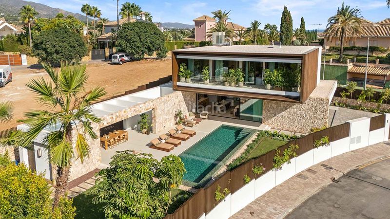 Foto c419c431-d1ce-4104-8694-2053161a42fc. Casa amb aparcament piscina a lomas de Marbella club Marbella