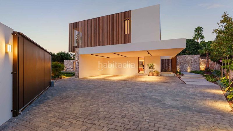 Foto e23b6826-60b2-49f4-a2fd-5019b70286d1. Casa amb aparcament piscina a lomas de Marbella club Marbella