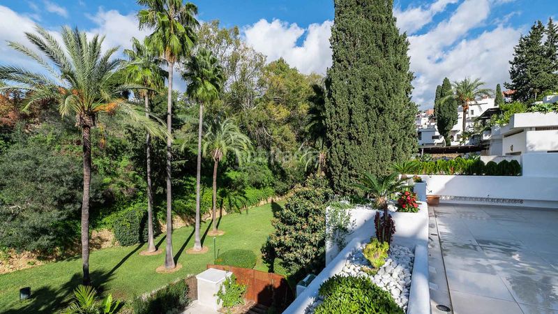 Foto 27bff0eb-071c-4f38-a7ee-8bbaab37d23e. Apartament amb aparcament piscina a lomas de Marbella club Marbella