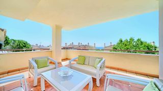 Apartament  Montemenor-b sierra blanc. Apartamento con vistas al mar en condado de sierra blanca, marbe