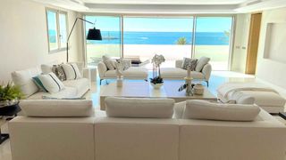 Appartement in Jose banus-pto banus 0. Apartamento en primera línea de playa con vistas al mar en puert