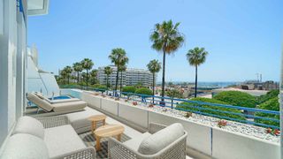 Piccolo appartamento in Ramon gomez de la serna 23. Apartamento con vistas al mar en marbella house