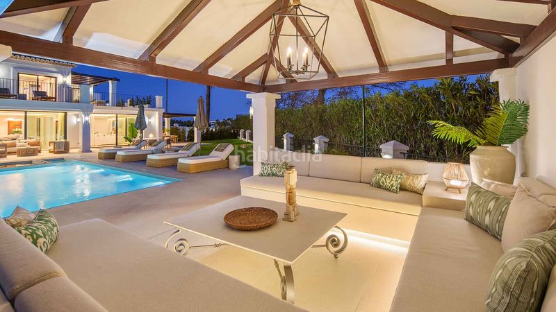 Foto 67be0dab-676c-44cc-9187-70183ce03284. Casa amb aparcament piscina a Los Naranjos Marbella