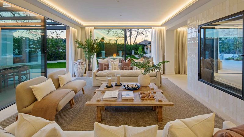 Foto 794a67a4-7729-430b-a45c-44a0e1203e3a. Casa amb aparcament piscina a Los Naranjos Marbella