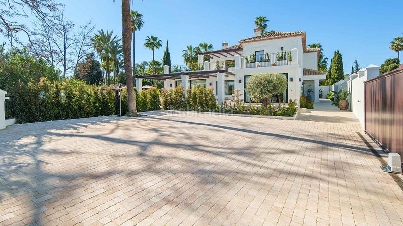 Foto 92ac3bd7-0d30-40f3-acda-b31490375fbf. Casa amb aparcament piscina a Los Naranjos Marbella