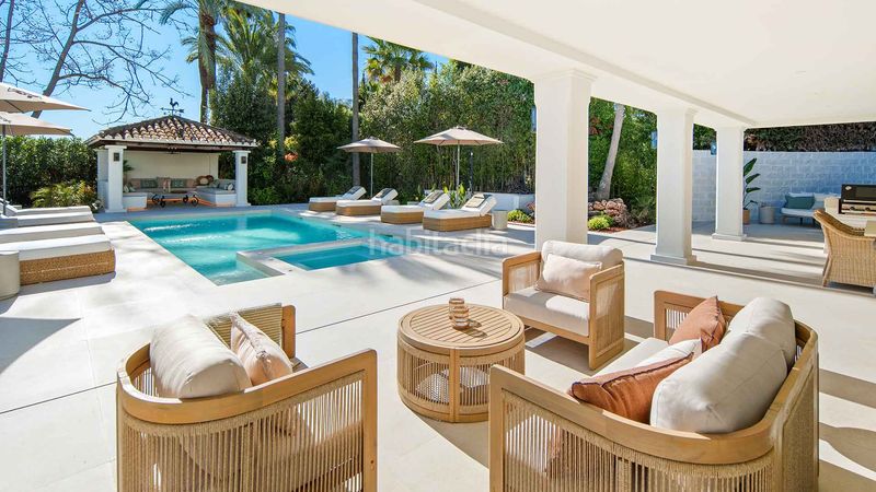 Foto ba3574f4-bee5-48d0-8e25-920315f20df3. Casa amb aparcament piscina a Los Naranjos Marbella