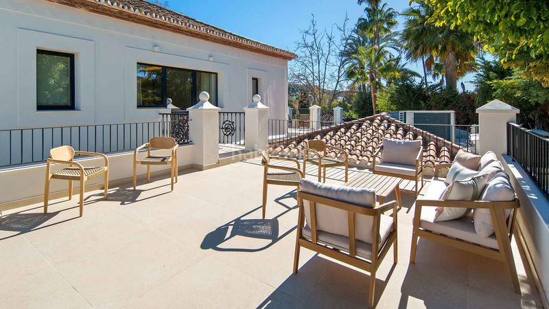 Foto d66e85b0-4a39-4661-a6b2-4711a3bdd261. Casa amb aparcament piscina a Los Naranjos Marbella